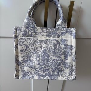 Elegant Blue and White Tote Bag